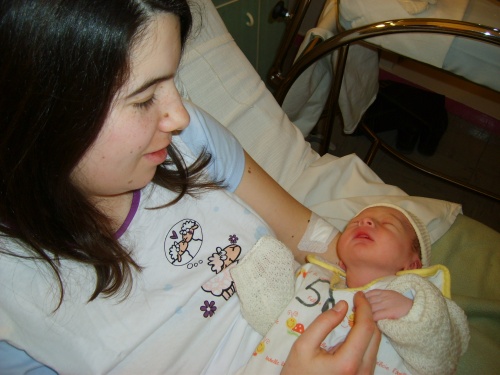 Dans les bras de maman