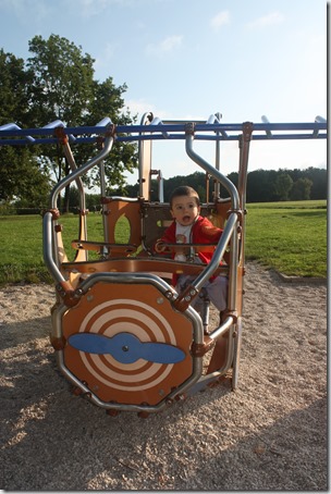 MARTIN_2011_08_19_3690